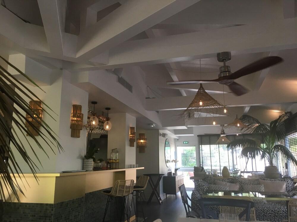 Hotel La Piscine Le Lavandou Eksteriør bilde