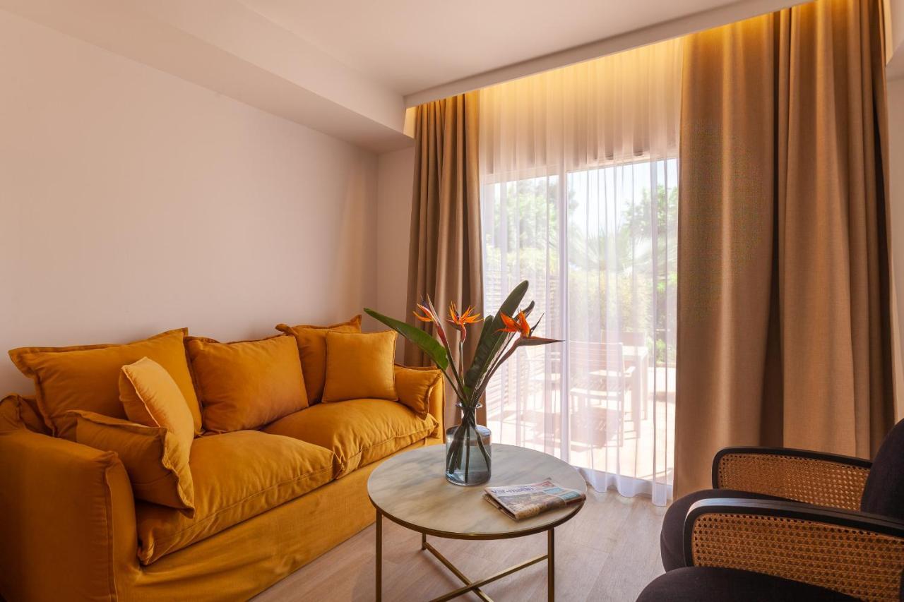 Hotel La Piscine Le Lavandou Eksteriør bilde