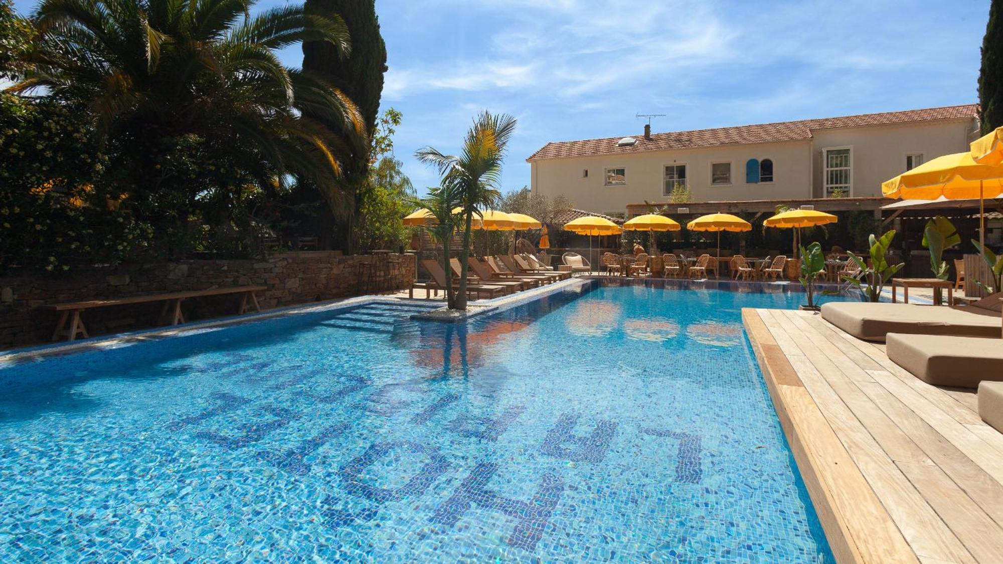 Hotel La Piscine Le Lavandou Eksteriør bilde
